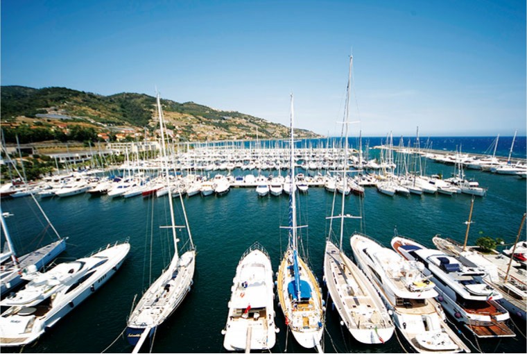 Marina degli Aregai 18m