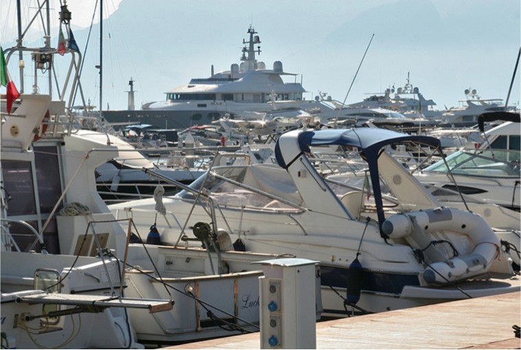 Marina d'Arechi 33m Marina d'Arechi 33m