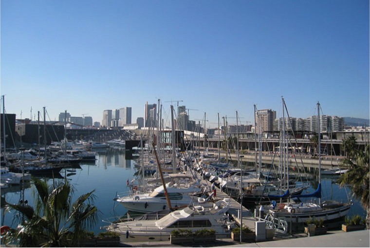 Port Fòrum 18m