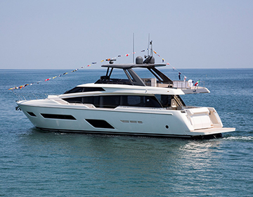 ferretti yachts 780 dubai2018 inwardsmarine