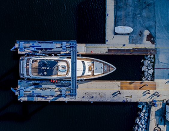 The fifth Custom Line 33 unit of the semi-displacement series, built for an American yachtsman