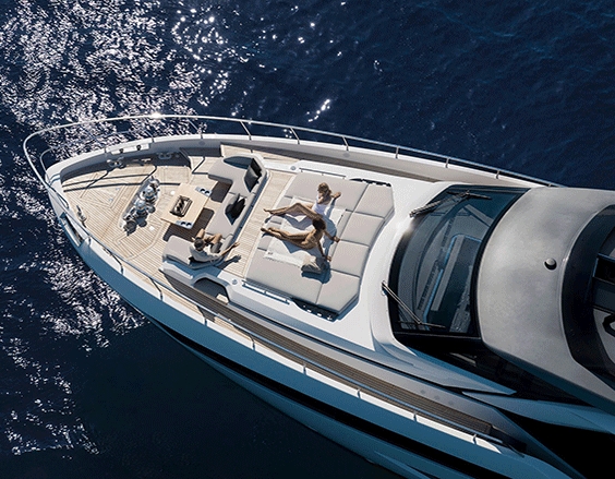 Ferretti Yachts 940