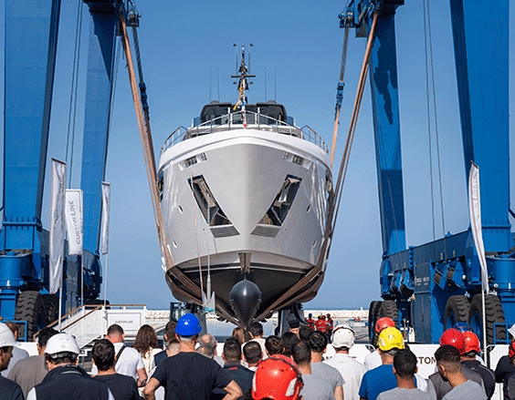 Custom Line Navetta 33