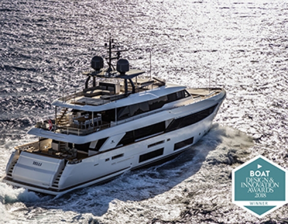 Custom Line Navetta 33 Telli: Prize winning style