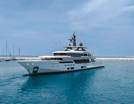 Custom Line 50 _ All-Aluminium Superyacht Launched