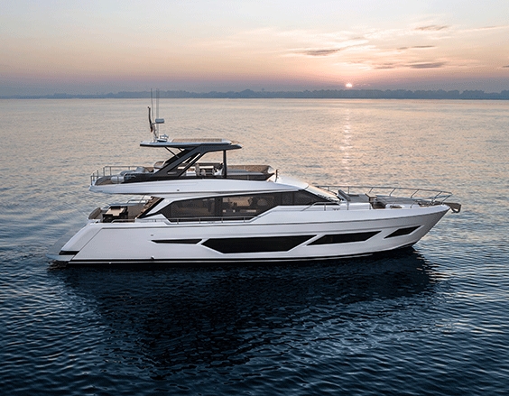 Ferretti Yachts 720